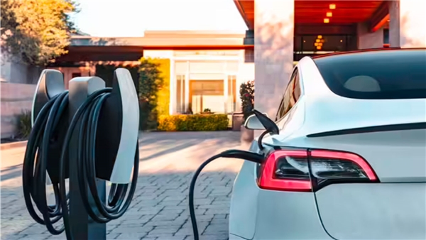 Samsung'dan elektrikli araba hamlesi: Tesla ile anlaştı