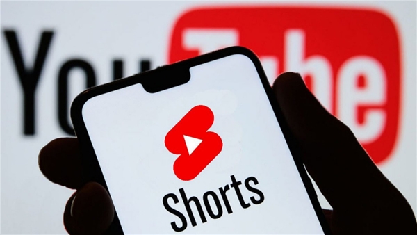 YouTube Shorts vs TikTok: Hangisi daha popüler?