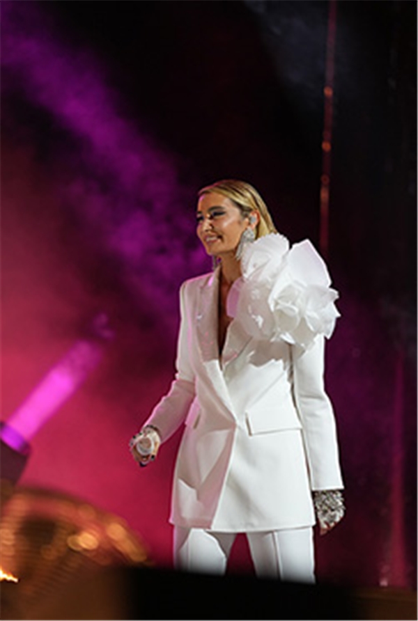 sila-konser2-001.jpg