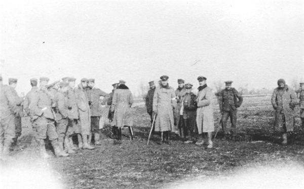 I. Dünya Savaşı'nda Silahları Bırakıp, Futbol Oynayan Alman ve İngiliz Askerler