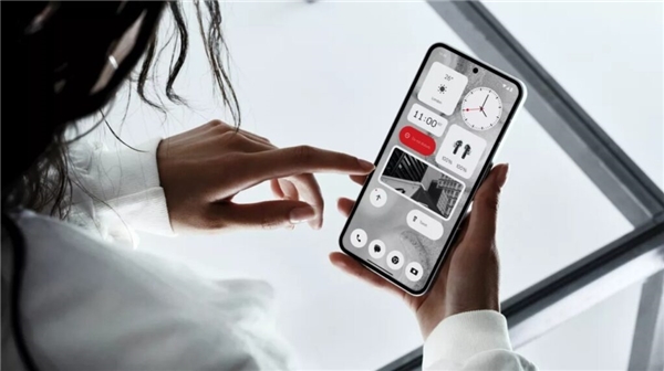 Nothing Phone (2) Tanıtıldı: İşte Özellikleri ve Fiyatı