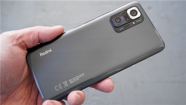Xiaomi bir modeli daha Android 13 tabanlı MIUI 14'e geçiriyor!