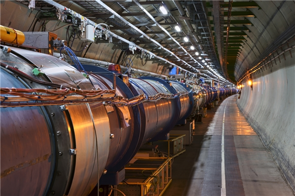 CERN, Depolama Kapasitesini 1 Milyon TB'a Yükseltti