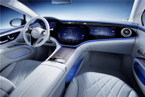 Mercedes-Benz Vision EQXX, 100 km'de rekor kıran enerji verimliliğiyle dikkat çekiyor