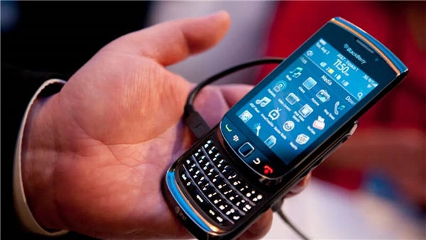 BlackBerry, siber güvenlik ve IoT için iki şirkete ayrıldı