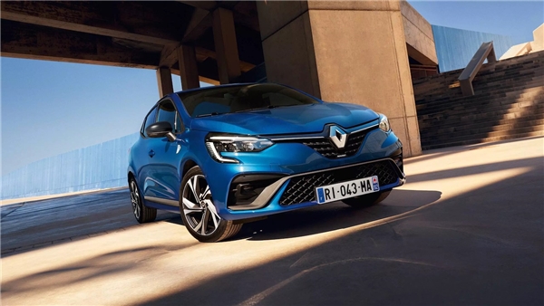 Uygun fiyatlı şehir otomobili: Renault Clio 2023 fiyat listesi!