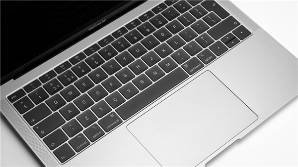 Apple, kelebek klavye için ücretsiz onarımı Kasım'da bitecek