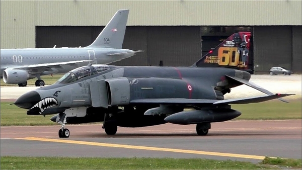 Yunanistan F-35 için hangarları boşaltıyor! Satılık F-16 Blok 30 ve Mirage 2000!