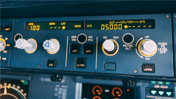 Yolcu uçakları pilotsuz uçabilir mi?