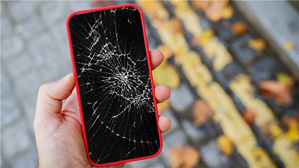 2028'de Piyasaya Çıkacak: Akıllı Telefonlarda Kendi Kendini Onaran Ekranlar!