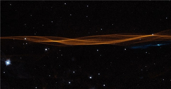 Hubble Uzay Teleskobu Süpernova Kalıntılarını Görüntüledi