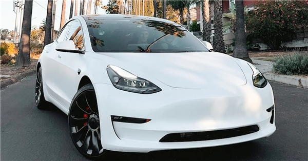 Tesla, İsrail'de Supercharger İstasyonlarını Ücretsiz Yapıyor