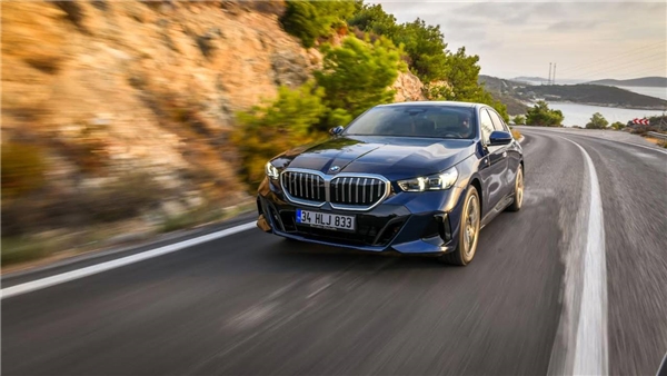 BMW, İngiltere'nin yeni otomobil yasağına karşı çıkıyor