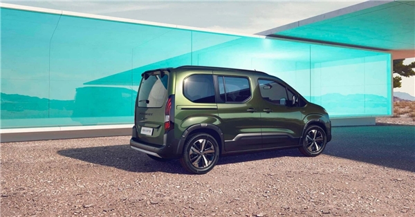 Peugeot E-Rifter: Elektrikli hafif ticari araç pazarına yeni bir oyuncu
