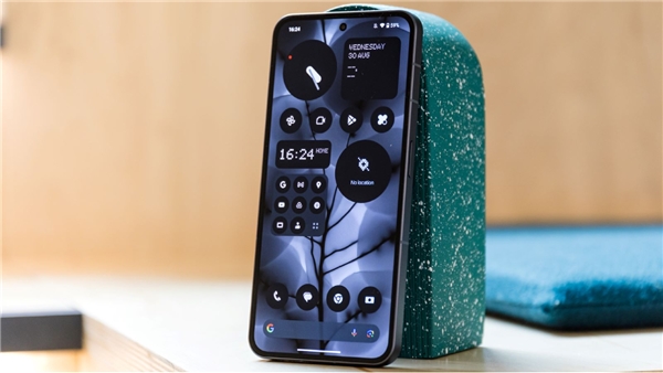 Nothing OS 2.5, Android 14 tabanlı olarak bu yılın sonunda geliyor