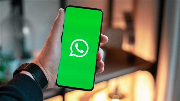 WhatsApp, orijinal kalitede fotoğraf ve video paylaşmasına izin verecek