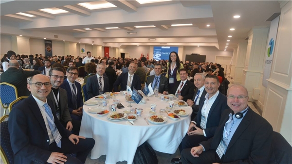 Ankara'da düzenlenen konferans, Türkiye'nin küp uydu üretim potansiyelini dünyaya tanıttı