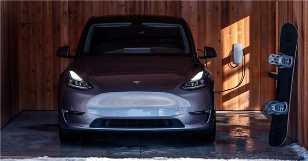 Tesla, kablosuz şarj platformu geliştirdiğini duyurdu