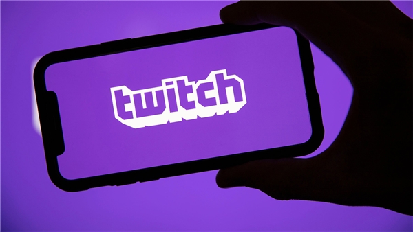Twitch, müstehcen içerik politikasından vazgeçti
