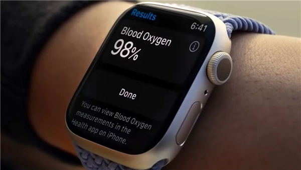 Apple Watch'un kandaki oksijen düzeyi özelliği tartışma yaratıyor