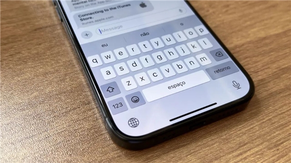 Apple, suya batmış iPhone'ları pirince yatırmamayı öneriyor