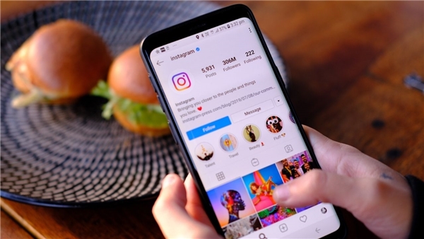 Instagram, özel mesajlarda yazıyor ibaresini kapatma özelliği getiriyor
