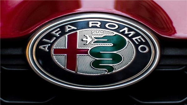 Alfa Romeo Milano'nun yeni ismi Junior oldu
