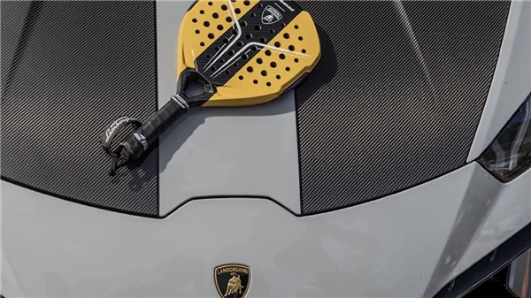 Lamborghini ve Babolat, ultra lüks tenis raketleriyle devrim yaratıyor
