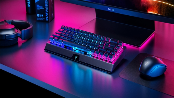 Razer BlackWidow V4 Mini HyperSpeed: Kablosuz ve kompakt klavye