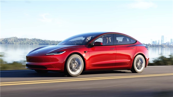Tesla Model 3 Performance Özellikleri ve Sızıntılar