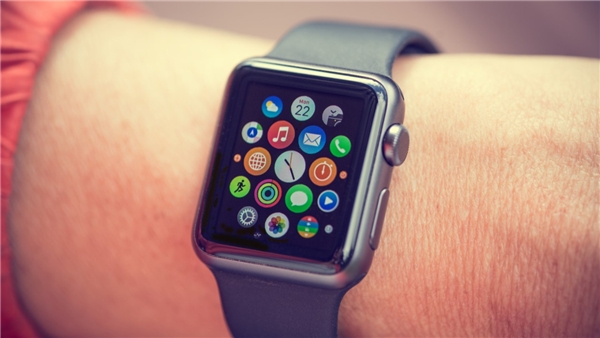 Apple Watch, Boğulma Durumunda Yardım Çağırmak İçin Yeni Bir Özellik Üzerinde Çalışıyor