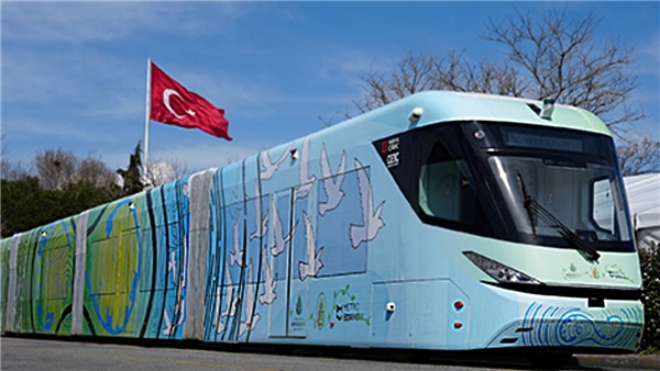İBB, İstanbul için elektrikli otonom metrobüs testlerine başladı