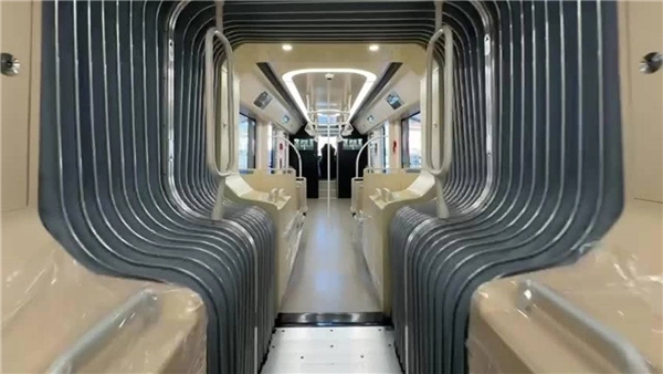 İBB, İstanbul için elektrikli otonom metrobüs testlerine başladı