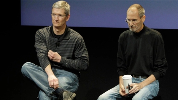 Apple CEO'sundan duygulandıran Steve Jobs paylaşımı