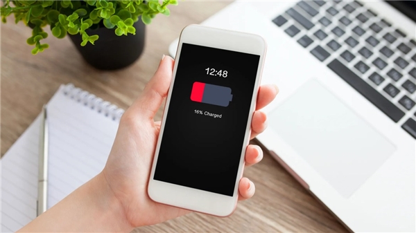 Bataryası dolu telefon kapanıyor: Nasıl çözülür?