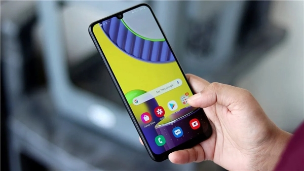 Galaxy M22 için beklenen güncelleme çıktı!