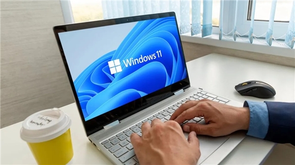 Microsoft üzgün: Kullanıcılar bir türlü Windows 11'e geçmiyor!
