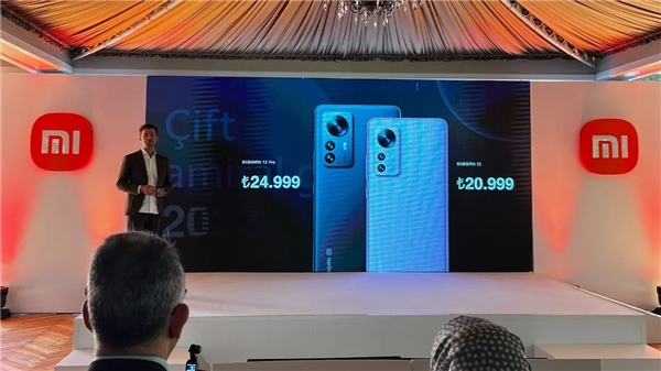 Bu nasıl fiyat? Xiaomi 12 kutusundan çıkıyor!