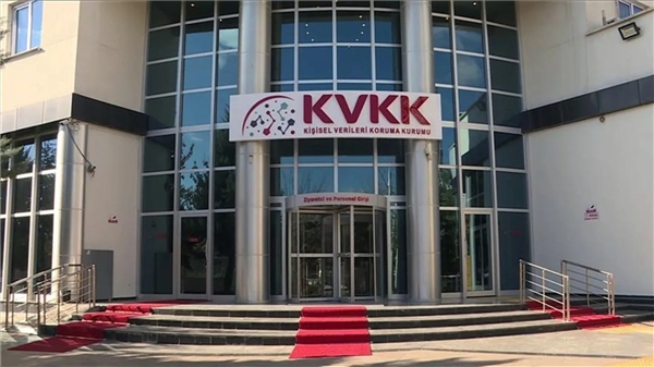 KVKK duyurdu: Ünlü havayolu şirketine siber saldırı!