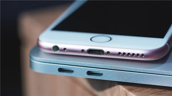 iPhone şarj girişi Type-C oluyor: İşte tarihi!