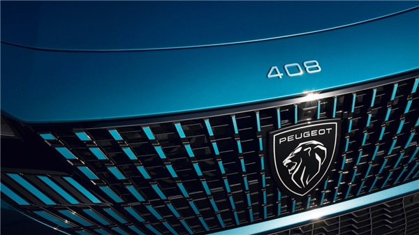 Peugeout 408 geliyor! İşte ilk resmi görsel