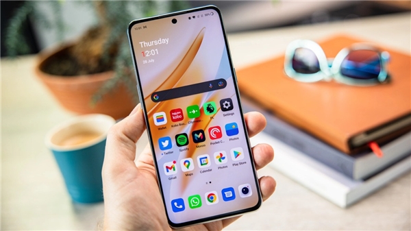 OnePlus 10T ilk güncellemesini aldı! İşte yenilikler