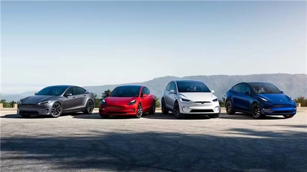 Tesla'dan tüm elektrikli otomobil sahiplerine müjde!