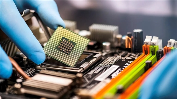 Volkswagen, çip krizi konusunda kara tablo çizdi!