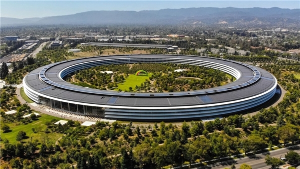 Apple'da işler karışık: Çalışanlardan grev girişimi!