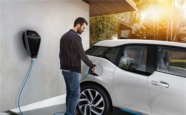 Elektrikli otomobillerde yeni dönem: Benzin doldurma süresinde hızlı şarj!