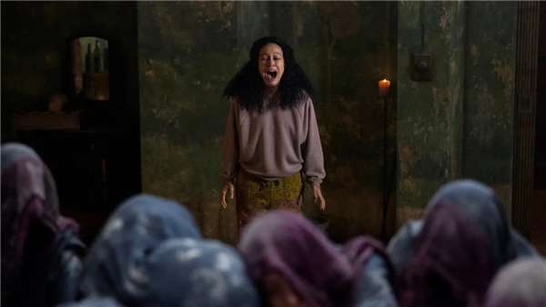 Netflix'in yeni dizisi, yalnızca tek bölümüyle dünya rekoru kırdı!