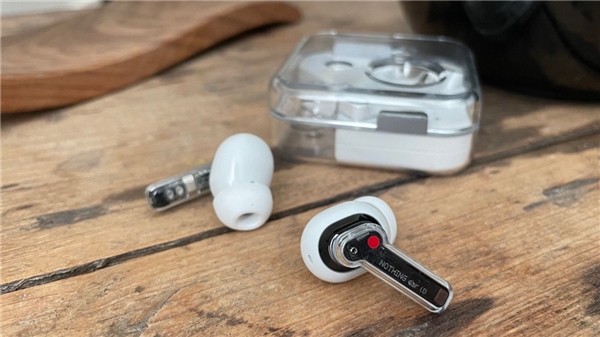 Nothing Ear (2) için geri sayım başladı: Kulaklık tasarımı sızdırıldı!