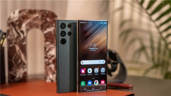Android 13 Samsung'a çok yakıştı! Telefonlar hızlandı