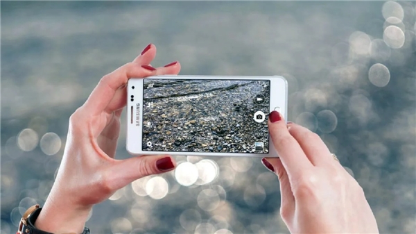 Samsung, kamera performansını artıran uygulamasını yayınladı!